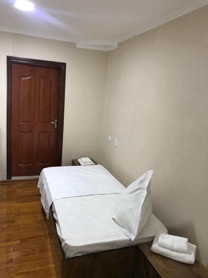 Astoria B&B Osh Εξωτερικό φωτογραφία