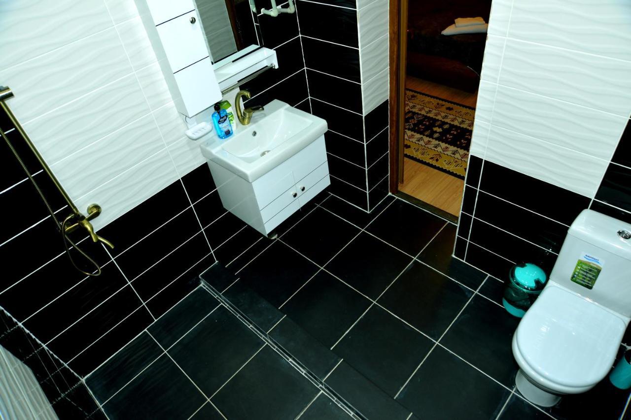Astoria B&B Osh Εξωτερικό φωτογραφία
