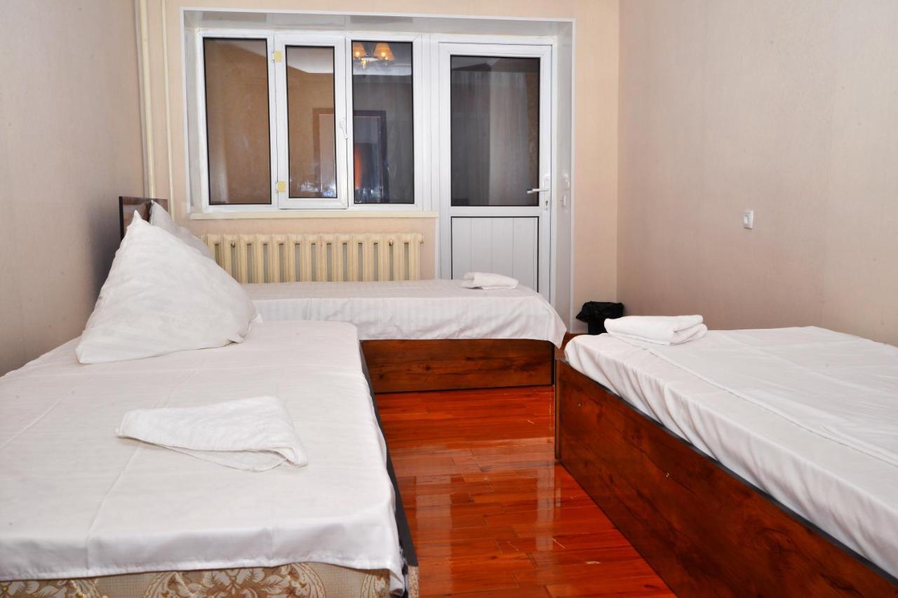 Astoria B&B Osh Εξωτερικό φωτογραφία